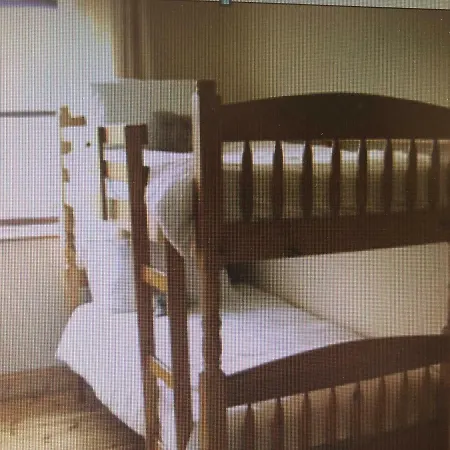No 1 Harbour Court *